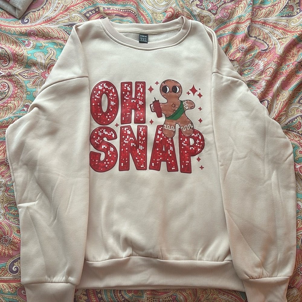 Never wore Christmas crewneck, size medium